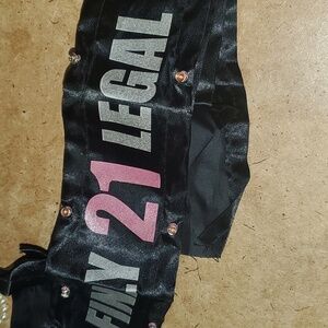 ❤️‍🔥10/$10❤️‍🔥 Finaly 21 Legal 21st Birthday Black Silky Sparkly Light Up Sash